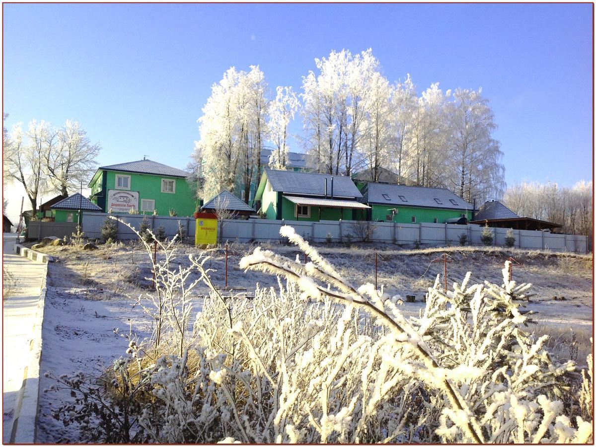 Dvoryanskoye Gnezdo Hotel Smolensk Buitenkant foto