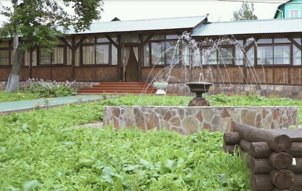 Dvoryanskoye Gnezdo Hotel Smolensk Buitenkant foto