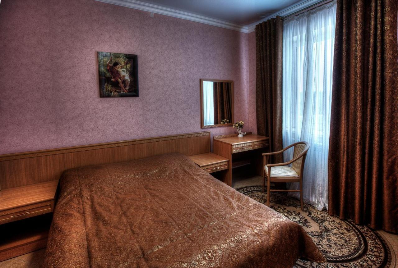 Dvoryanskoye Gnezdo Hotel Smolensk Kamer foto